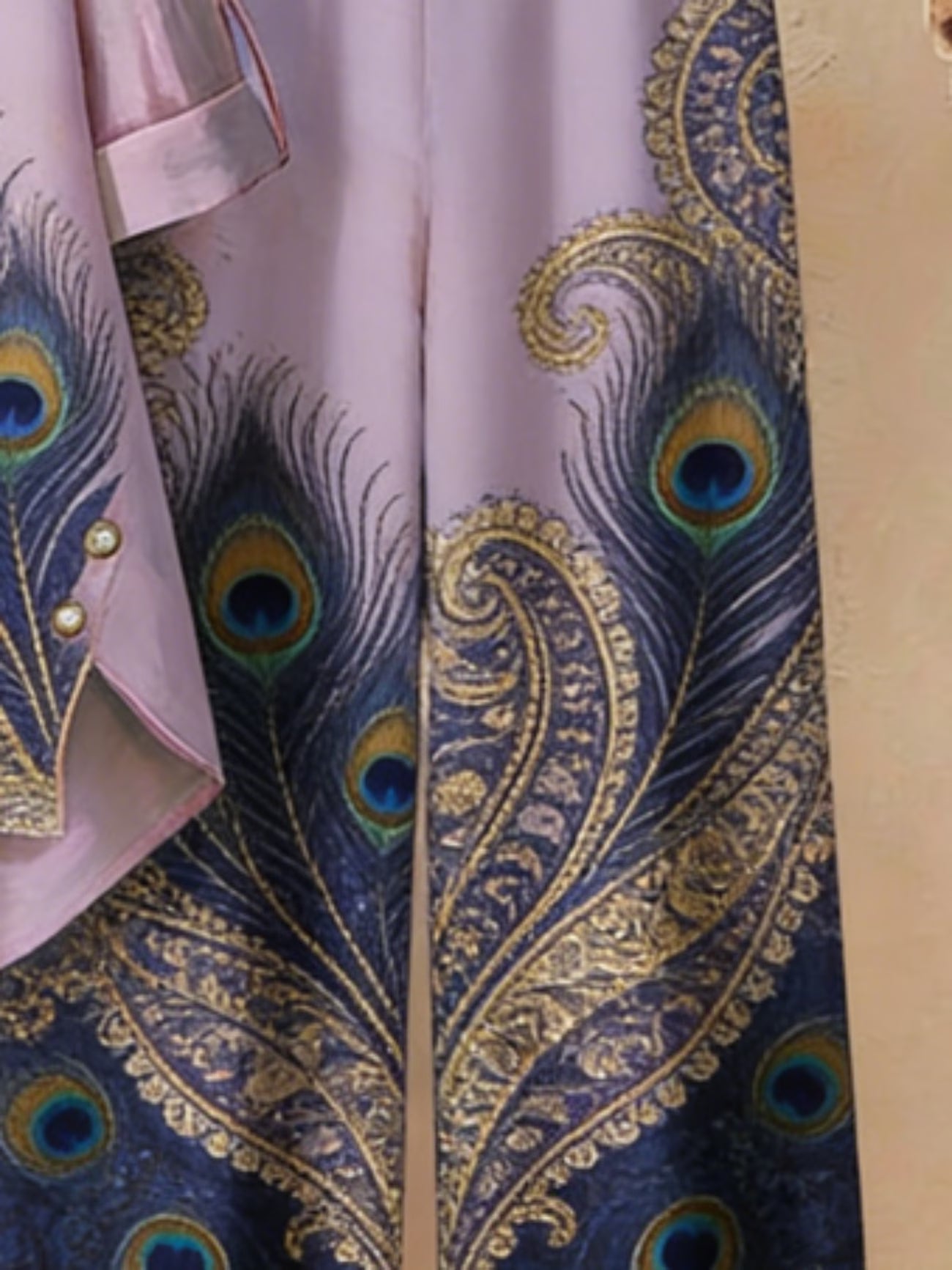 Elegant Botanical Print 2-Piece Women’s Co-Ord Set