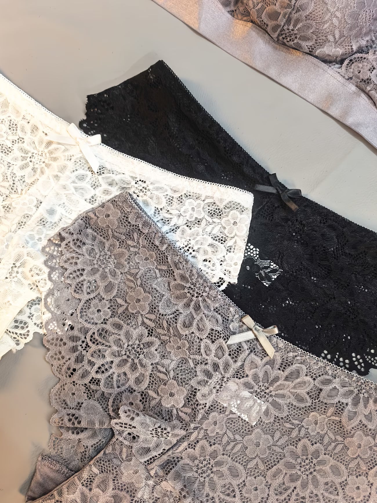 Pack of 6 Women’s Lace Lingerie Set