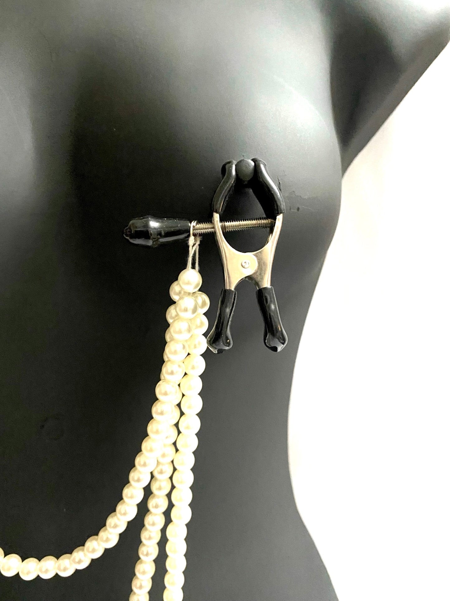 White Pearl Nipple Clamp Set