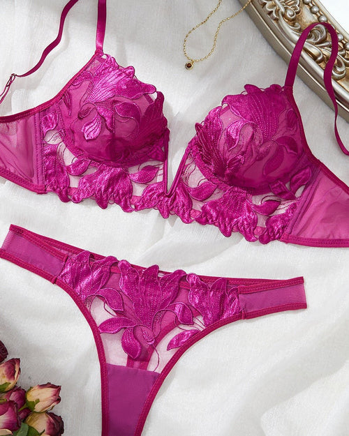 Date Night Weapon Built-In Bra Lace Lingerie Set