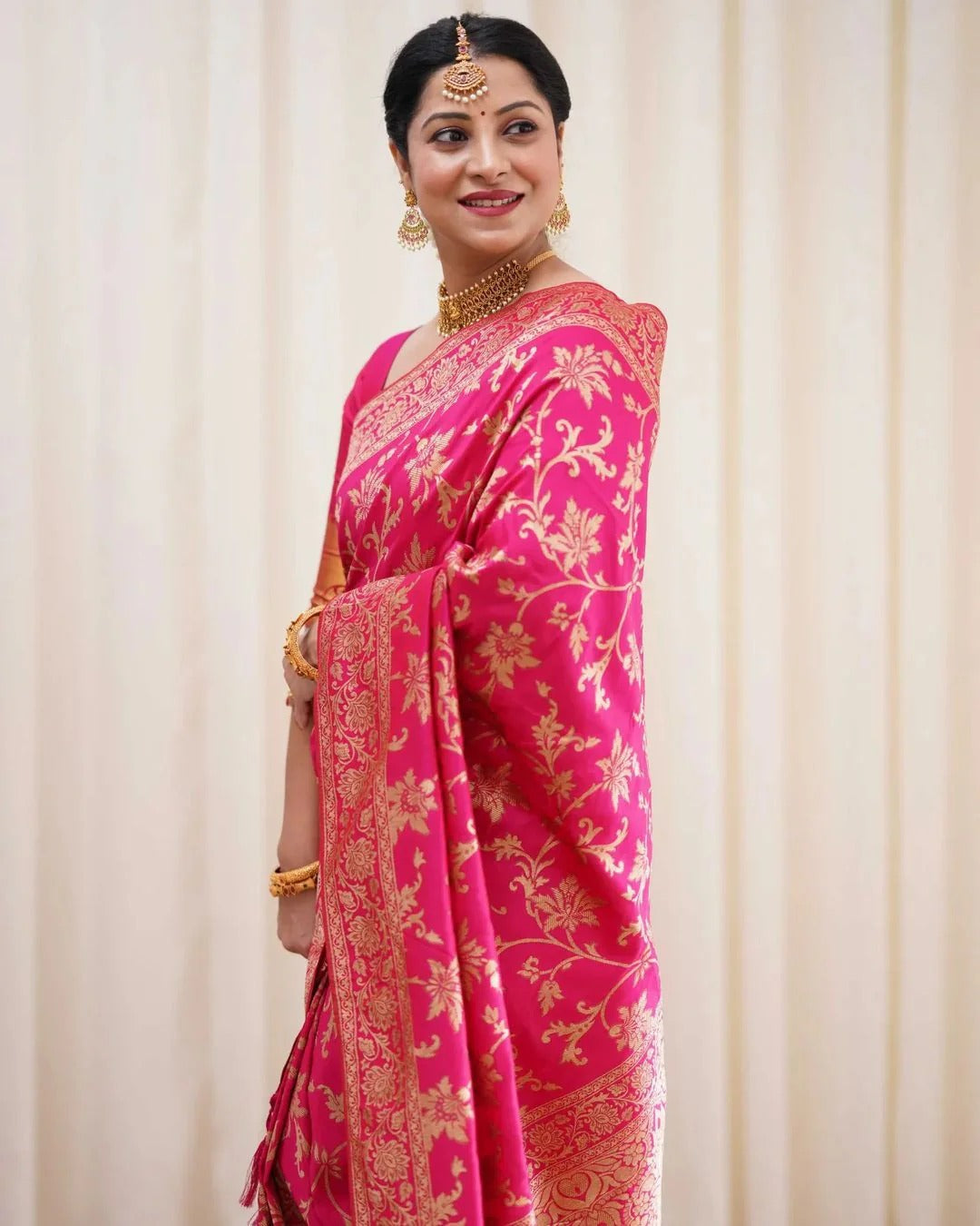 Dark Pink Soft Banarasi Silk Saree with Jacquard Weaving