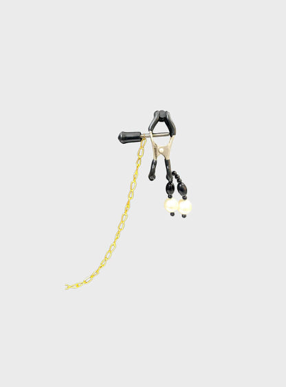 Gold Chain Clamp Accessory with White Pearl Detail