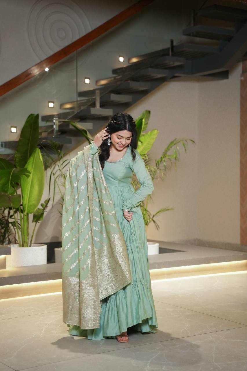 Royal Roman Silk Fully Flared Anarkali Suit Set (3 Piece Set)